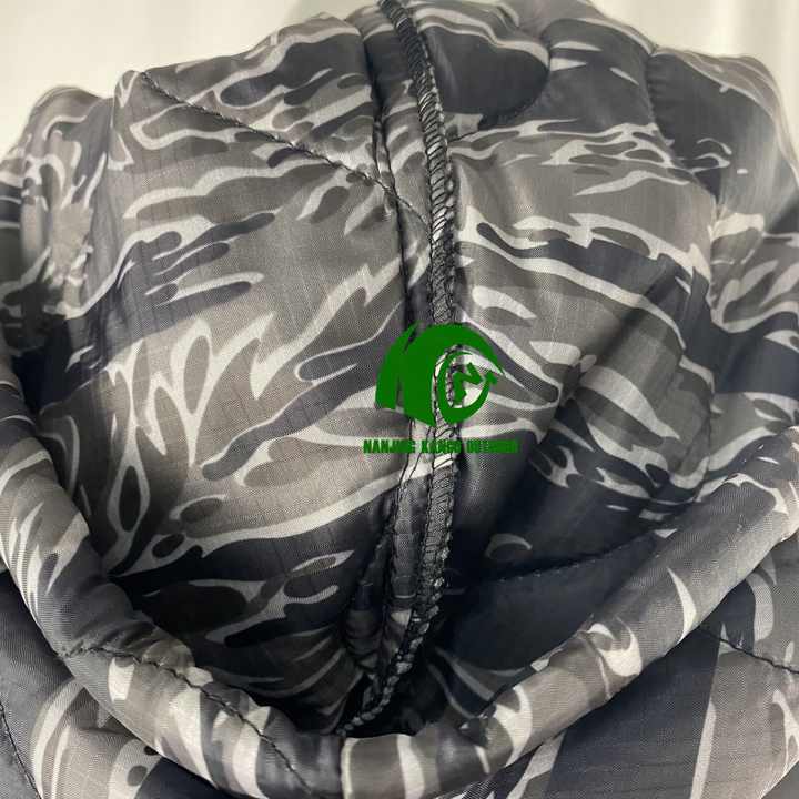 جاكيت هودي ووبي بتصميم جديد من كانجو، لون أسود، مخطط بنمر، بي تي إس، مموه، بسحاب، هودي ووبي