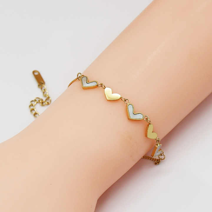 Fashionable women's lucky bracelet 