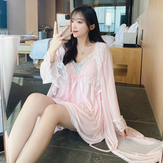 بيجامة نوم نسائية مثيرة