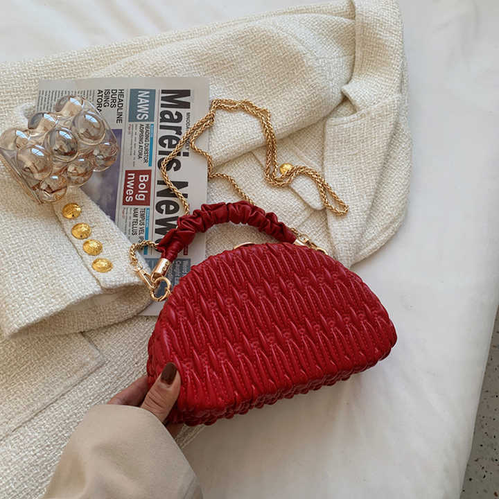 Fashionable small chain women's handbags 