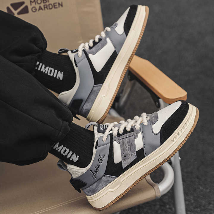 أحذية رياضية كاجوال للرجال للمواسم الأربعة جيدة . Men's Casual Sneakers Four Seasons Breathable Low Top
