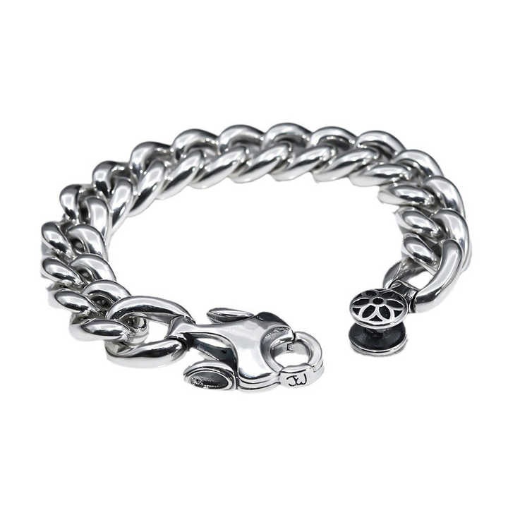 Best selling trendy versatile cherry blossom bracelet. 