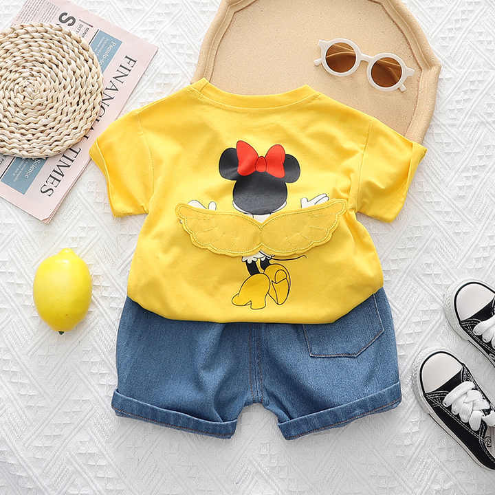 تصميم مختلط لا موك بدلة أطفال برقبة . Mixed Designs No MOQ Kids Round Neck Short Sleeve