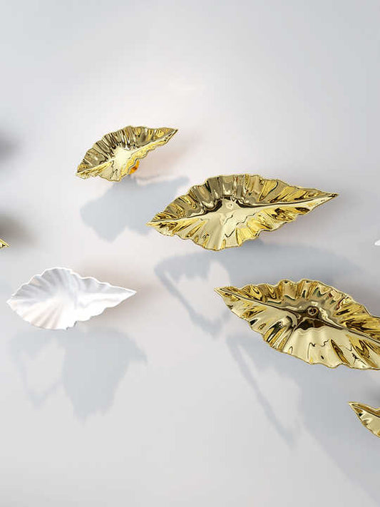 شكل ورقة شجر معلقة