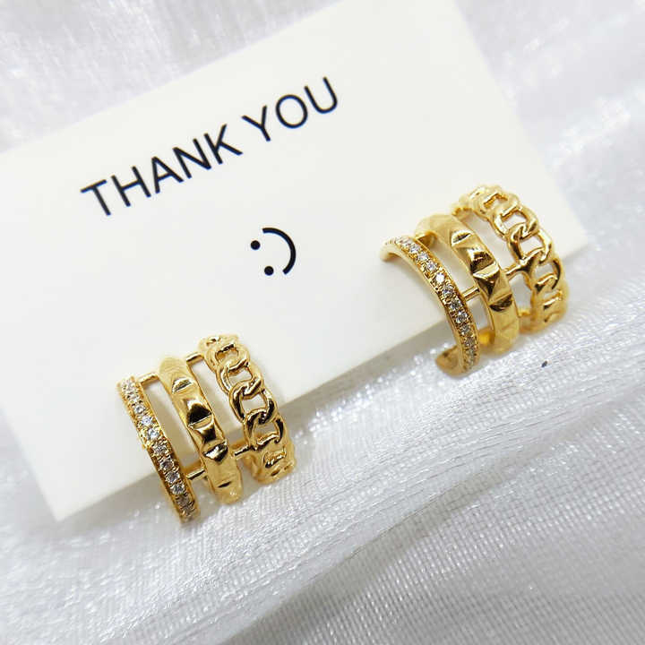 hoop earrings 