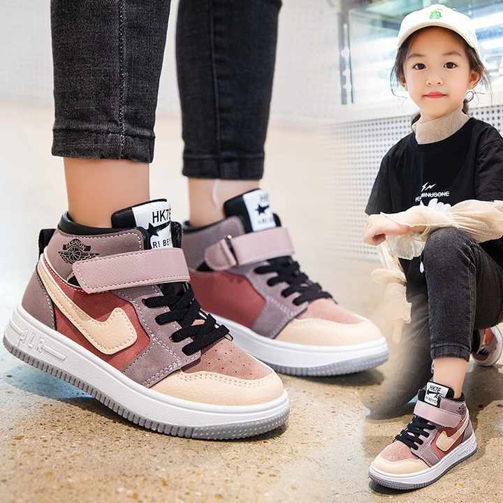 New Kids Shoes Classic Sneakers. 