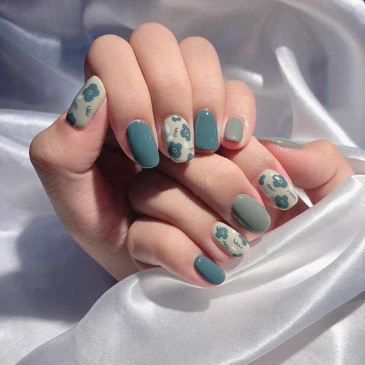 artificial nails 
