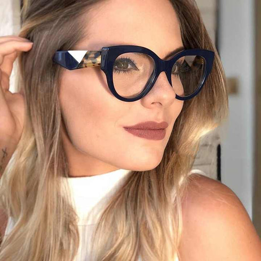 نظارات شمسيه نسائيه وطبيه نسائيه تحمي العين من الاشعة فوق البنفسجيه