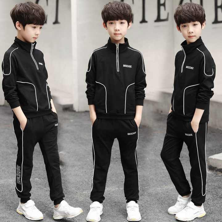 Boys' clothing set. 