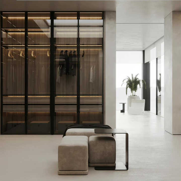 wardrobe  خزانة ملابس