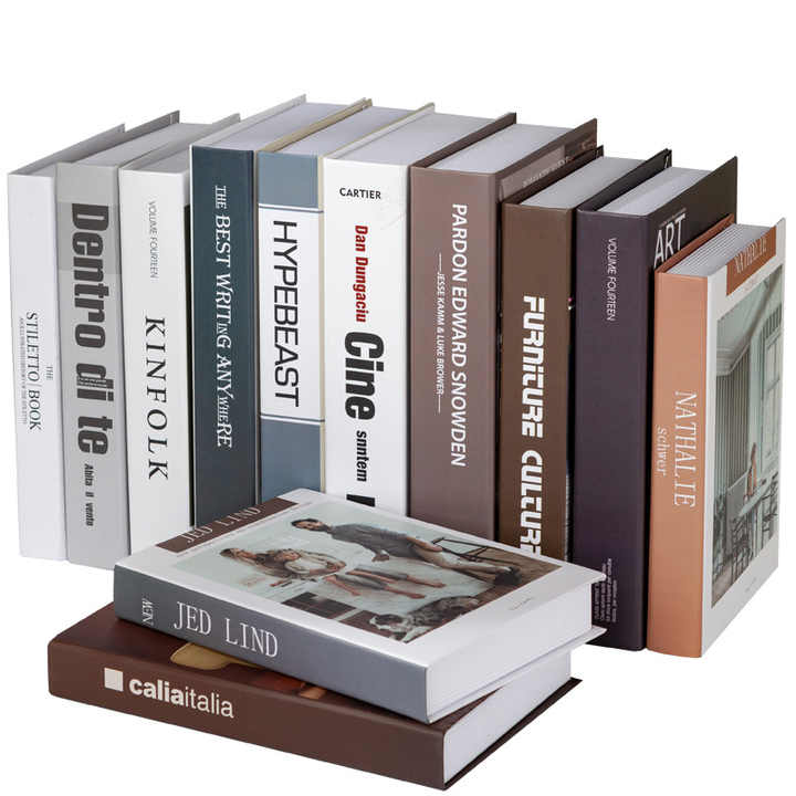 نموذج كتاب محاكاة إبداعي بسيط - Simple Modern Creative Simulation Book