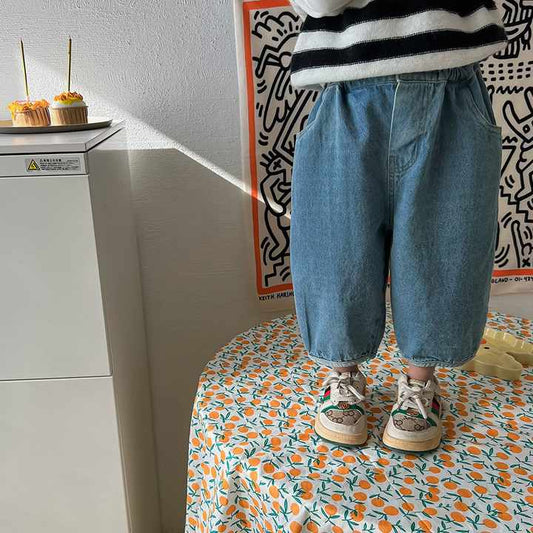 ملابس أطفال جينز ناعم ربيع . Children's clothing soft jeans