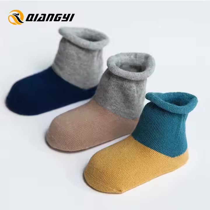 Socks-جوارب