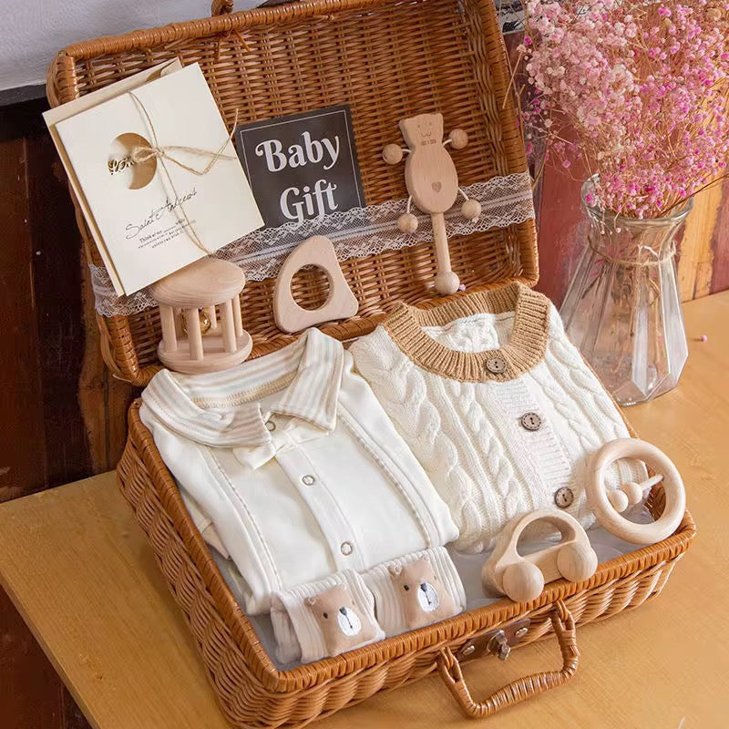 Newborn baby clothes set