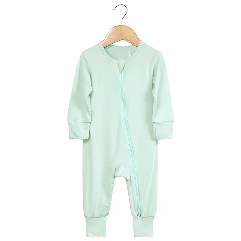 newborn baby clothes  ملابس اطفال حديثي الولاده