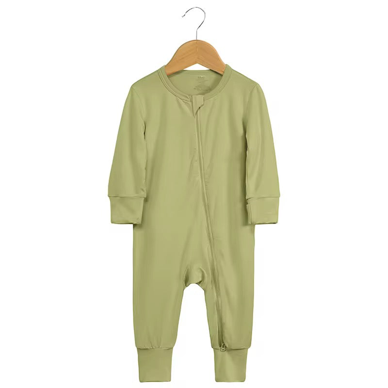 newborn baby clothes  ملابس اطفال حديثي الولاده