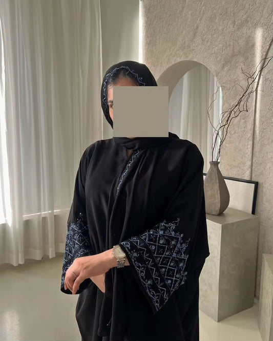 : عبايات abaya