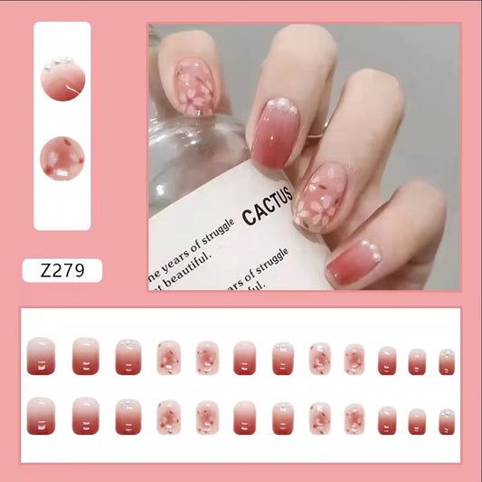 الأظافر الصناعيةartificial nails