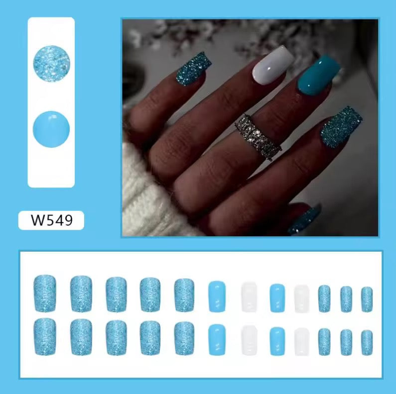 أظافر صناعية  nails