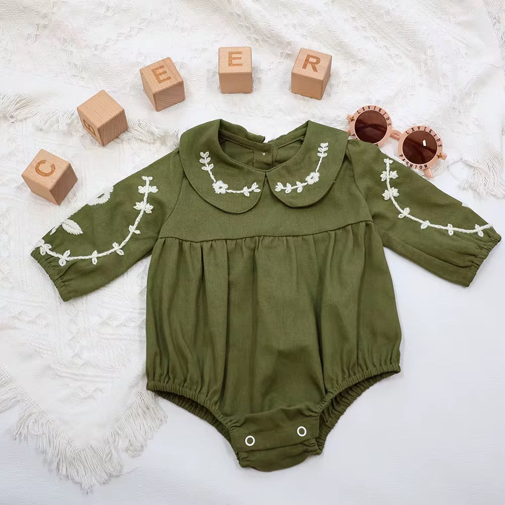 Newborn Clothes  ملابس حديثي الولادة