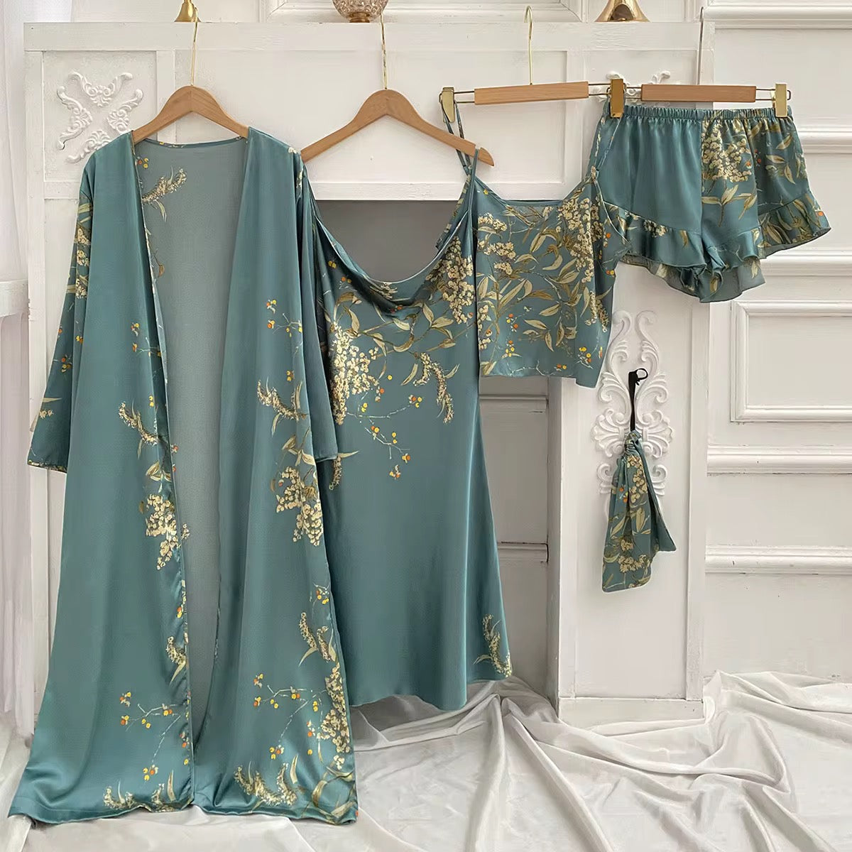 Floral Print Silk Pajamas - Robe Set for Women