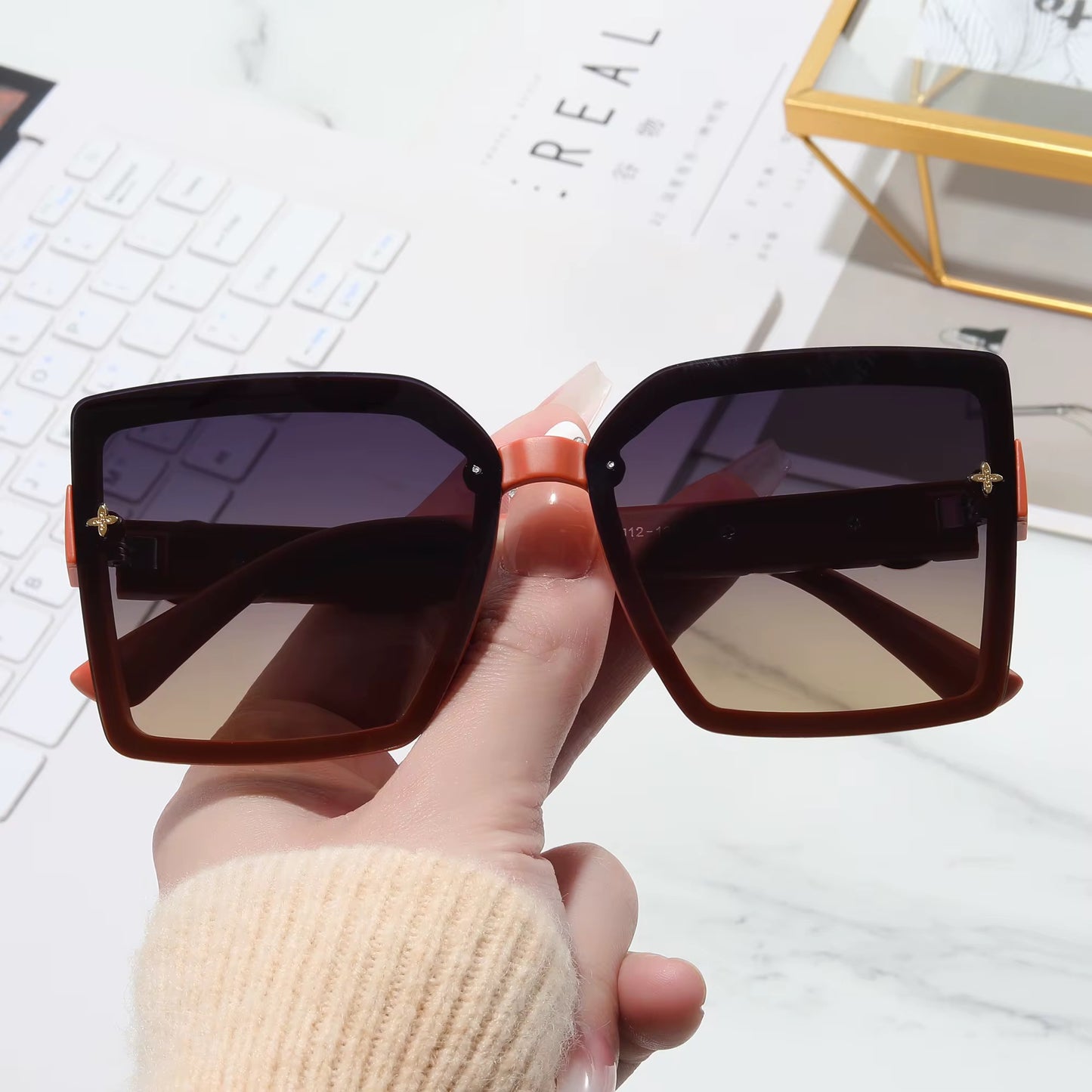 Fashionable sunglasses