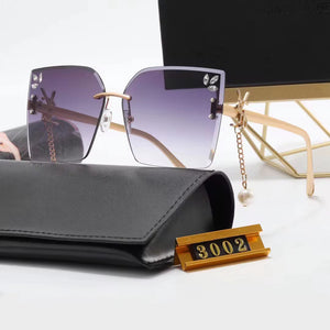 Elegant and luxurious sunglasses for women