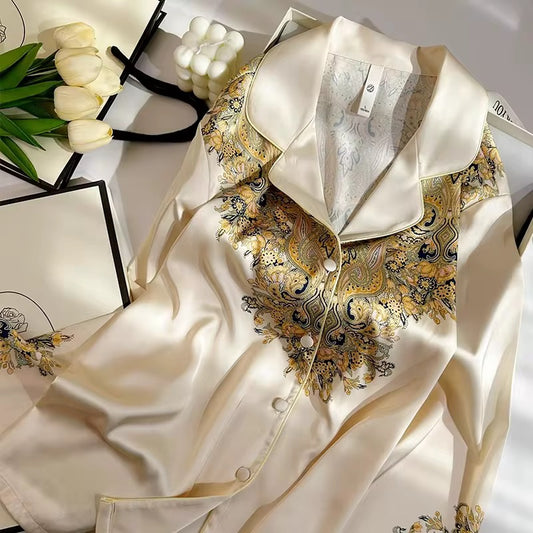 Women's sleepwear 