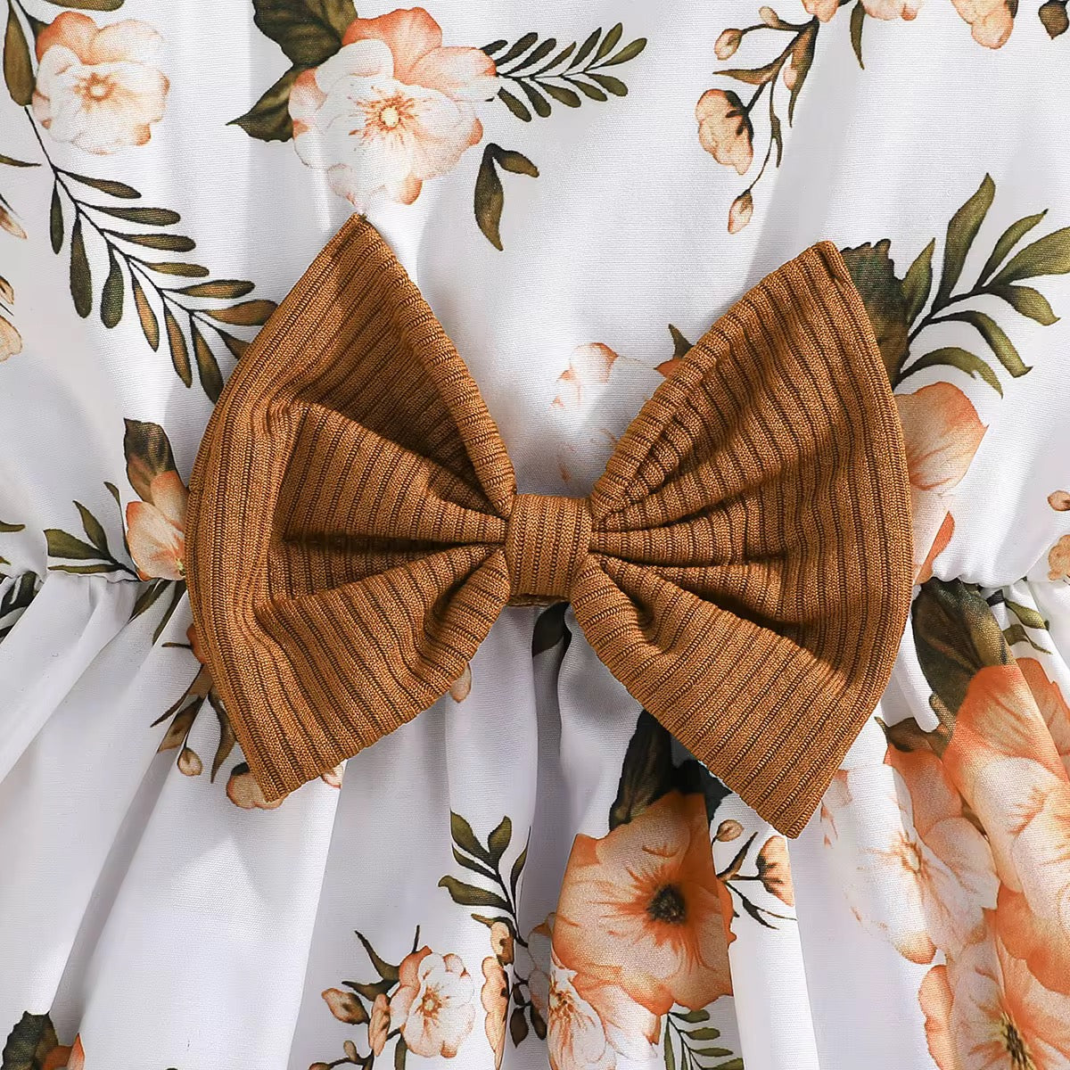 Elegant girls' outfits, dresses