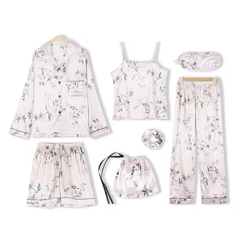 Women's sleepwear