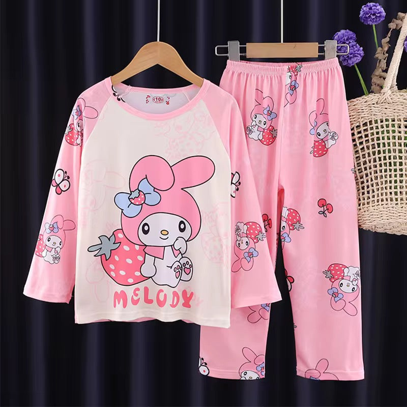 Children's sleep suits 