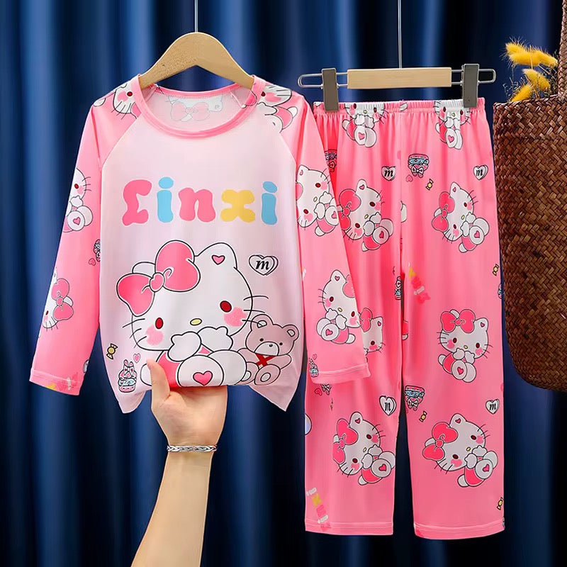 Children's sleep suits 