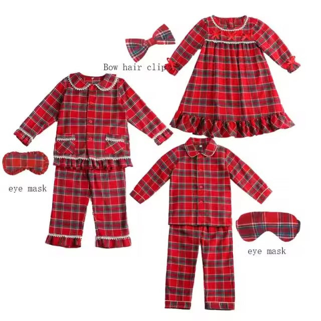 Children's sleep suits 
