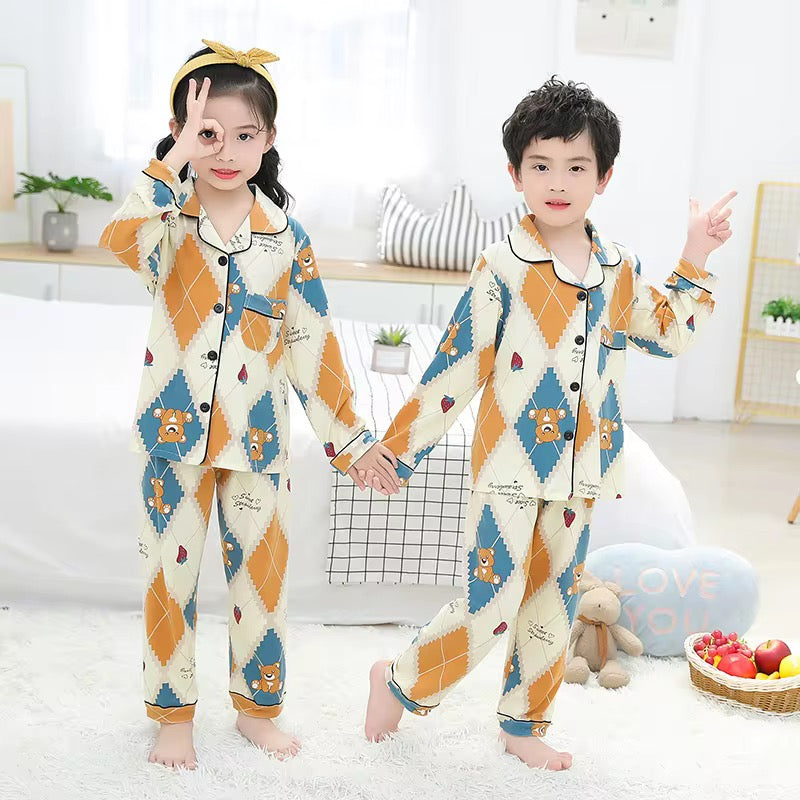Children's silk pajamas with sleeves