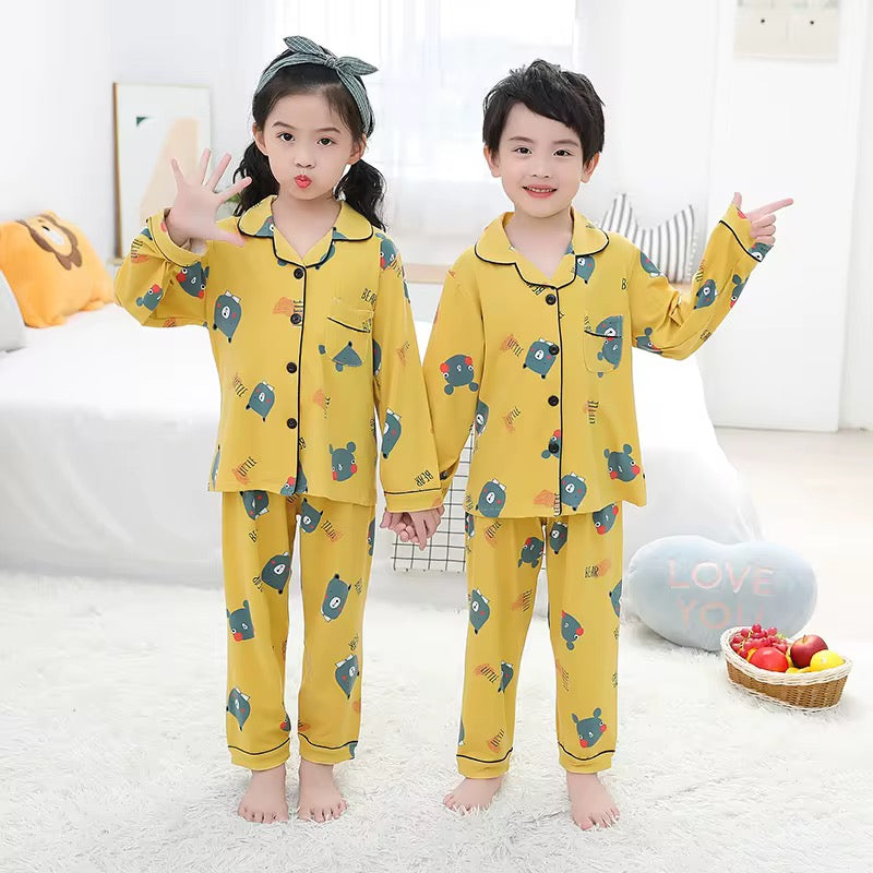 Children's silk pajamas with sleeves