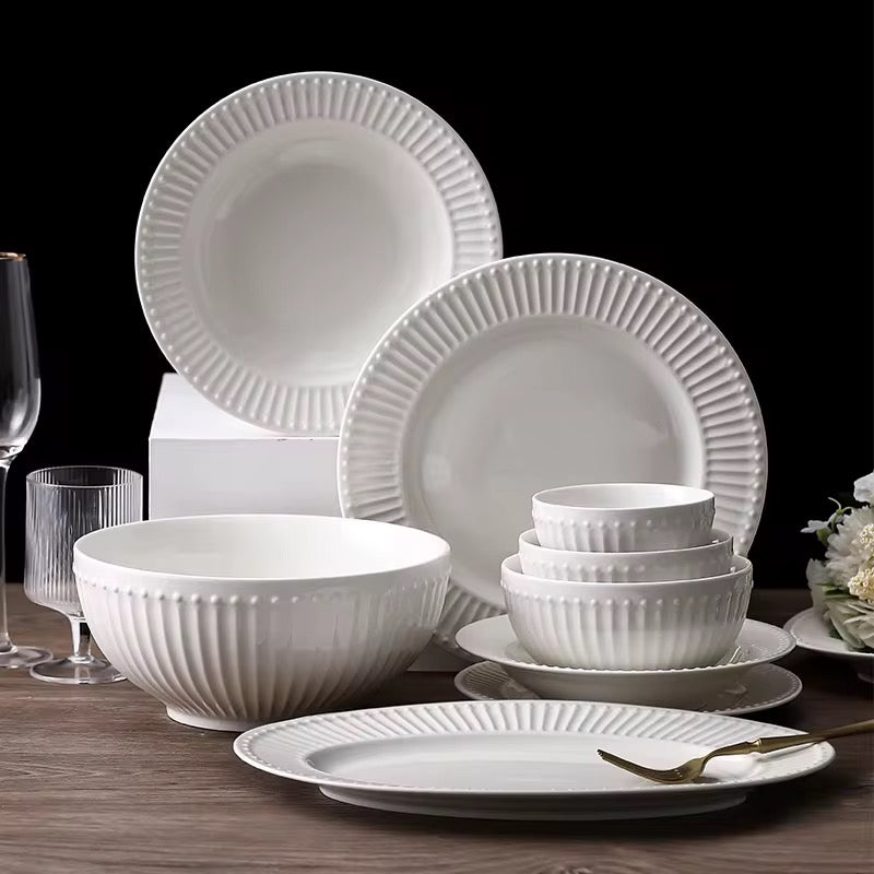 Luxury White Round Embossed Dinner Set for Hotel Restaurant