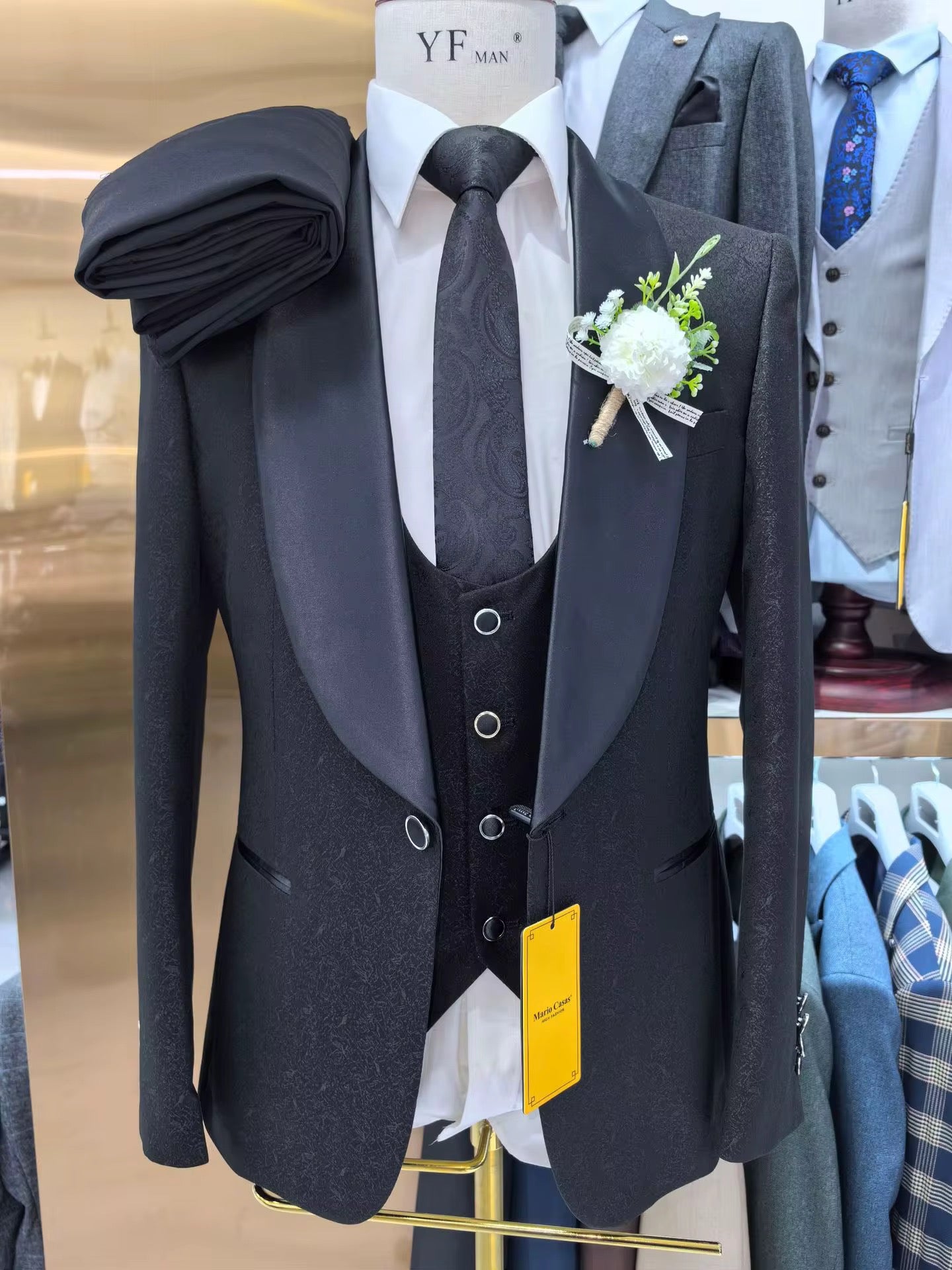 طقم بدلة للرجال