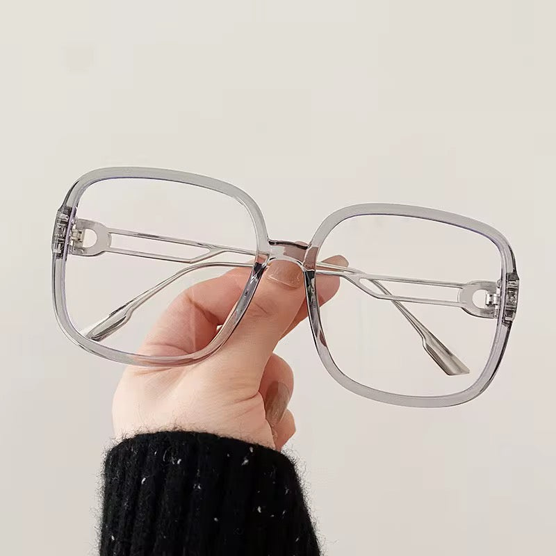 نظارات شمسيه نسائيه