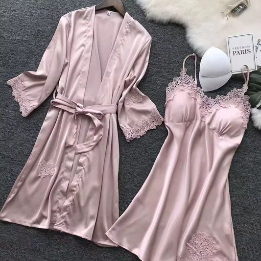 Women's sleepwear 