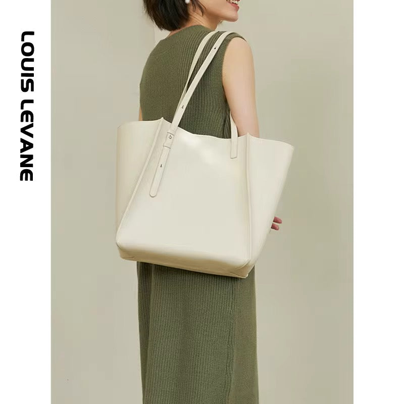 Women's shoulder bags