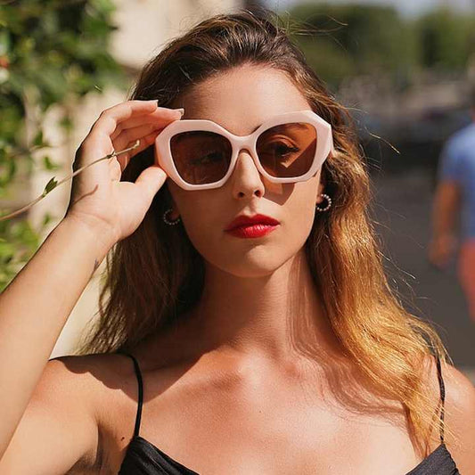 نظارات شمسيه نسائيه