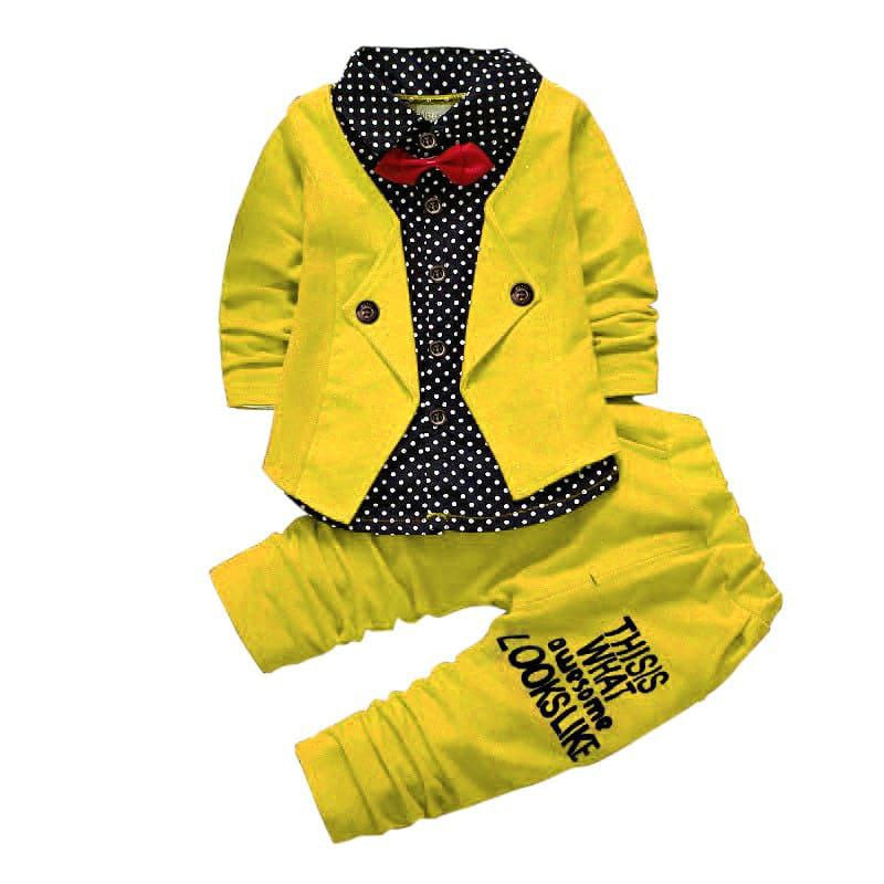 ملابس رياضية للأطفال