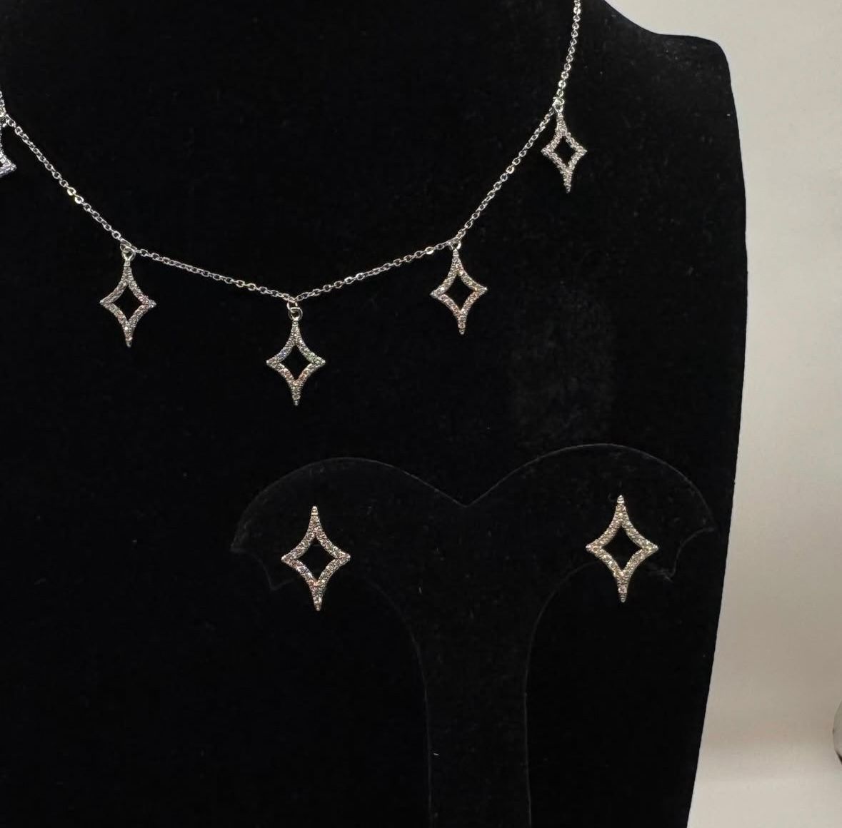 شوكر مع حلق \ Fatm stor