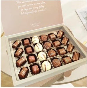بوكس شوكلاته مشكل٢٤قطعة ميم سويت